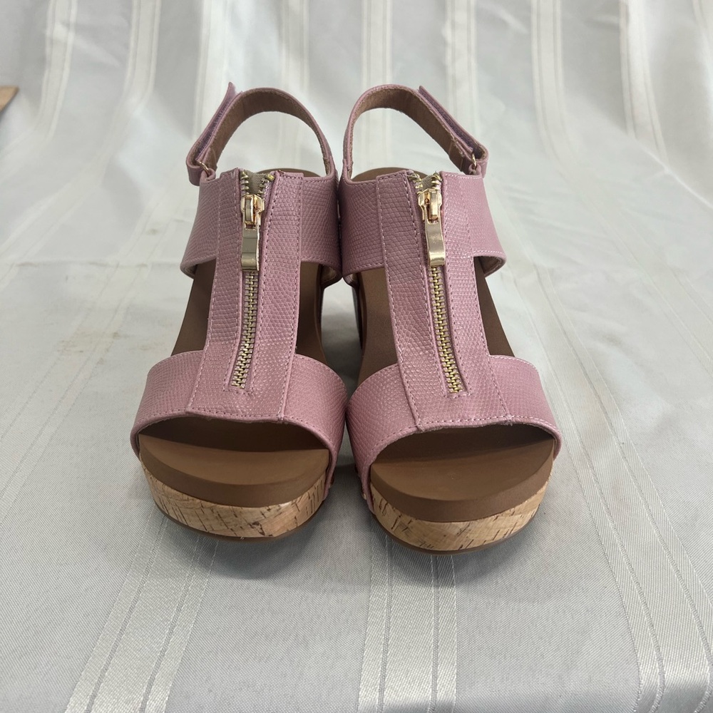 NEW! Corkys Wedge Sandal size 7